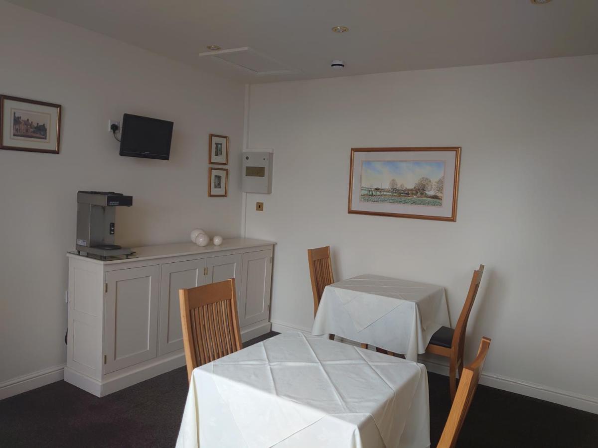 Geordie Pride Lodge Liversedge Esterno foto