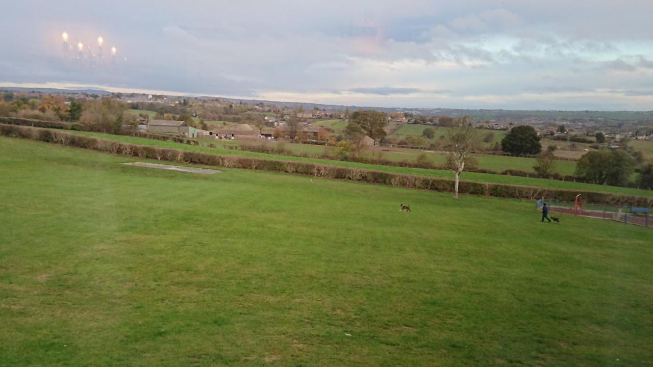 Geordie Pride Lodge Liversedge Esterno foto